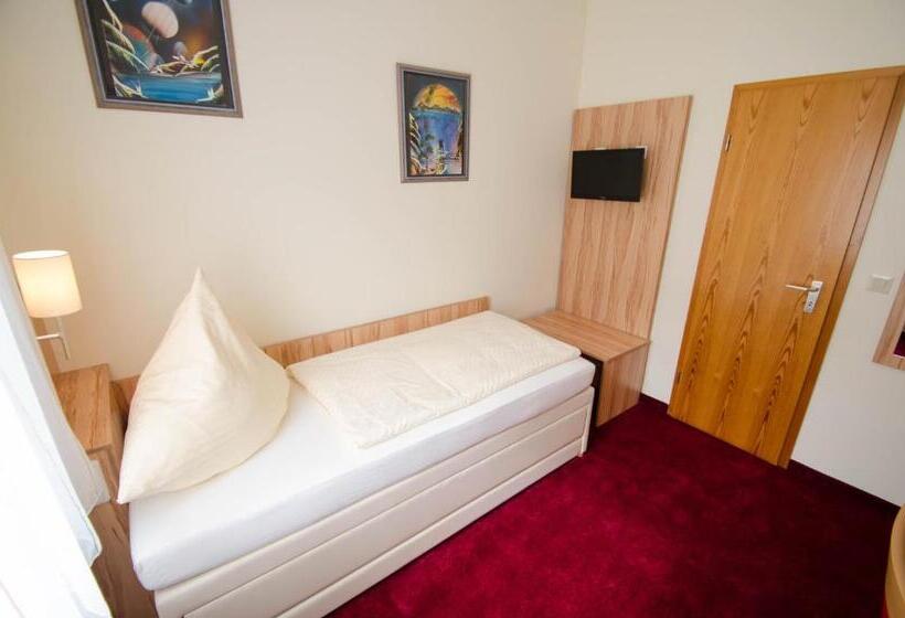 Hotelli König Humbert