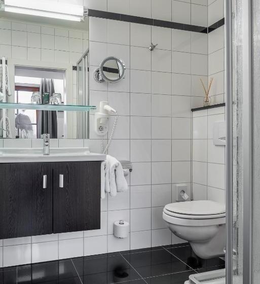 Отель Neuer Am See