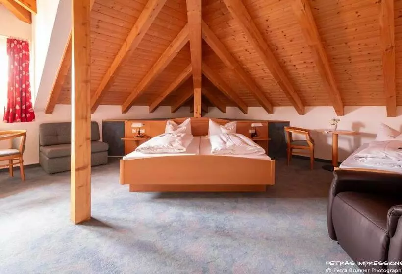 Отель Oberwirt Wangen