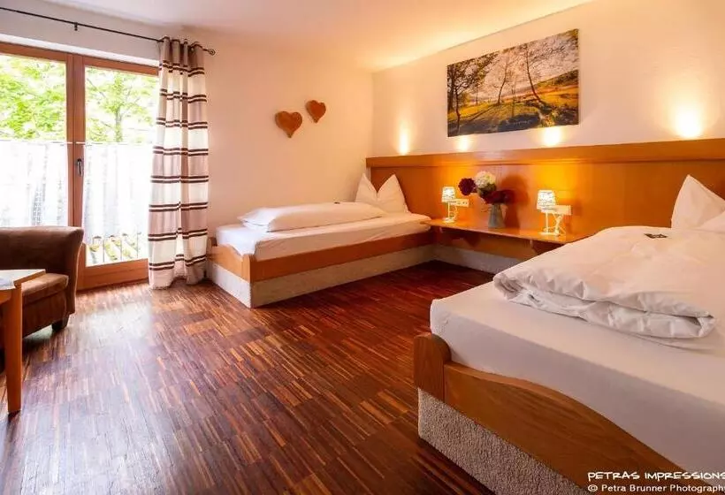 Отель Oberwirt Wangen