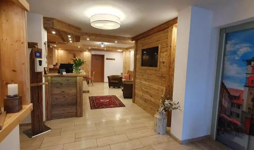 Отель Oberwirt Wangen