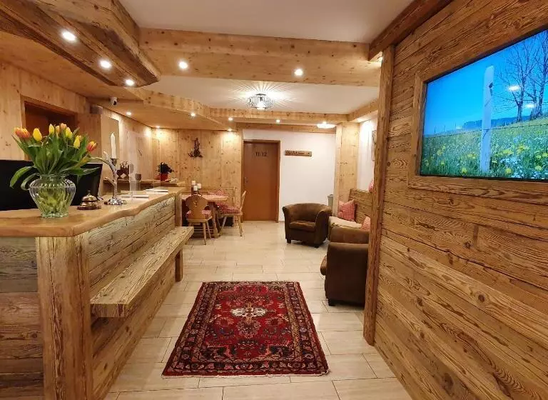 Отель Oberwirt Wangen