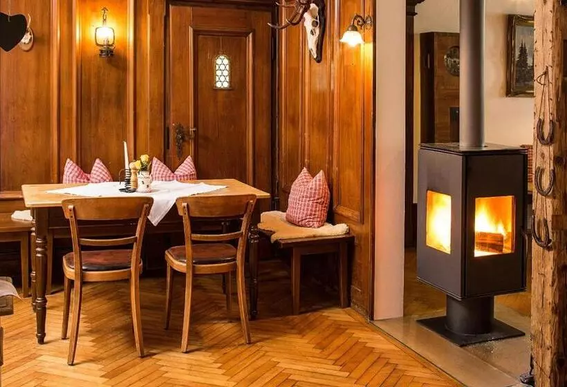 Отель Oberwirt Wangen