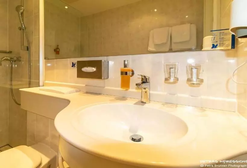 Отель Oberwirt Wangen