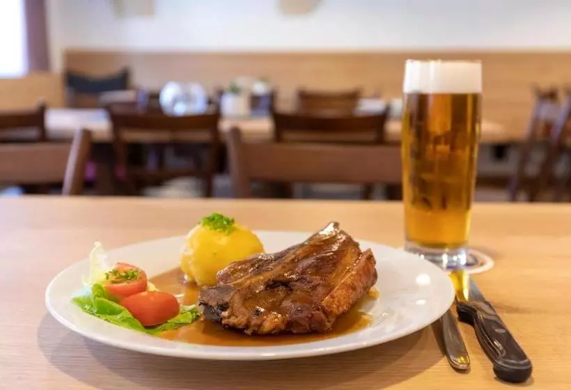 ホテル Gasthof Metzgerei Neumeyer