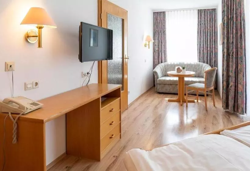 ホテル Gasthof Metzgerei Neumeyer