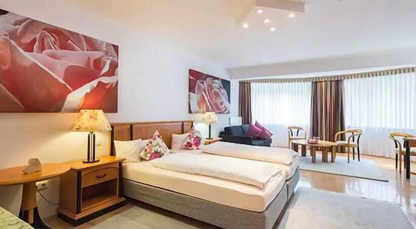 هتل Pension Vitalis