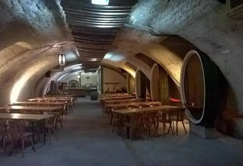 ホテル Wendlings Hambacher Winzer