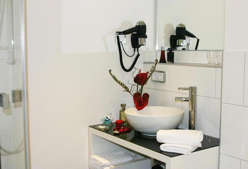 בית מלון כפרי Zur Promenade