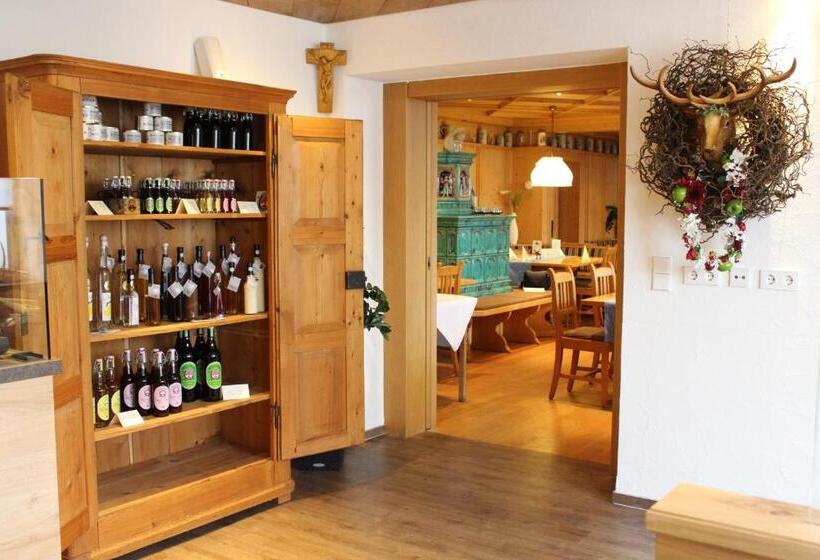 Пансион Hirsch   Das Ellwanger Land