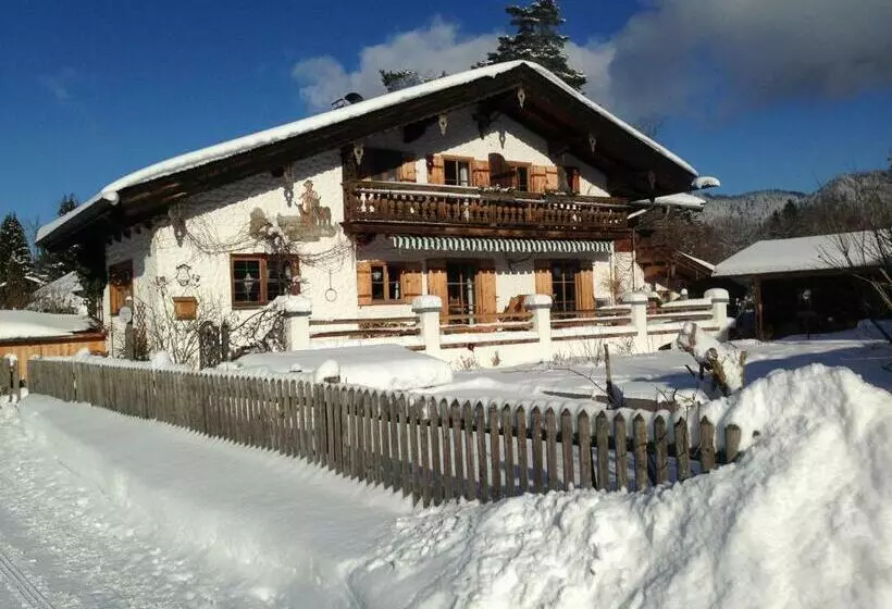Aamiaismajoitus (B&B) Bartl Pension