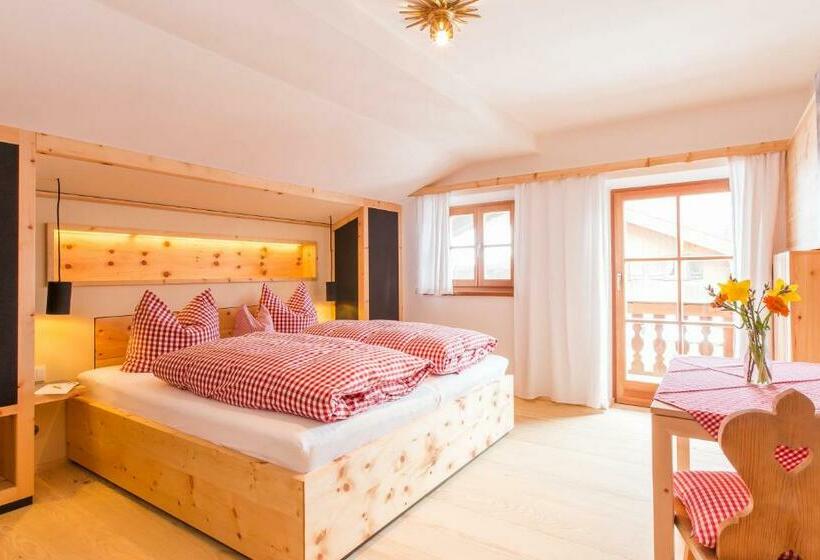 住宿加早餐  Bartl Pension