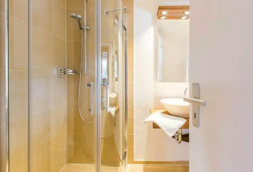 Aamiaismajoitus (B&B) Bartl Pension