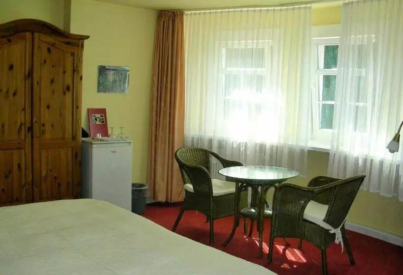 تختخواب و صبحانه Pension Villa Gisela