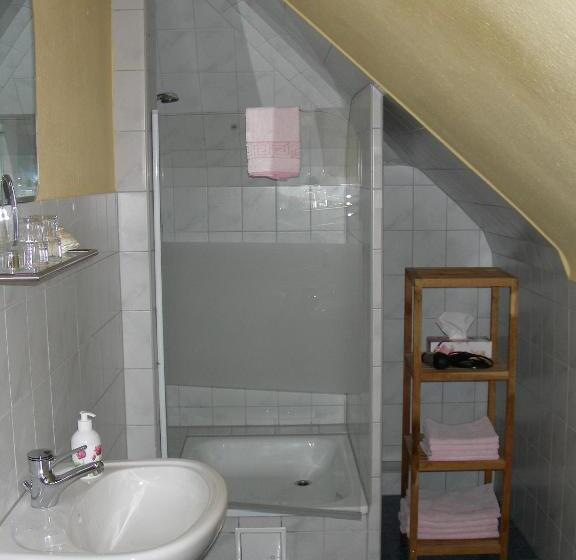 צימר Pension Villa Gisela