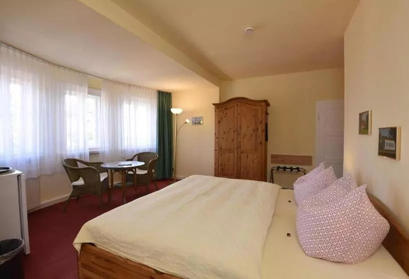 تختخواب و صبحانه Pension Villa Gisela