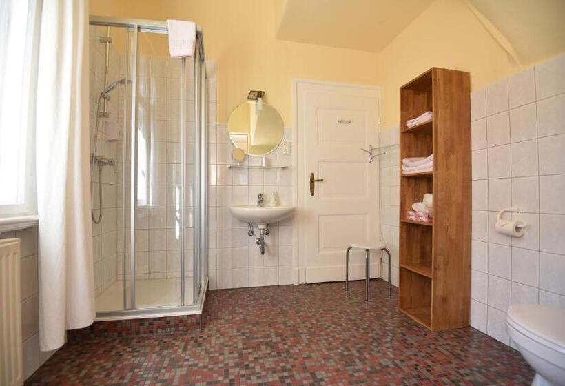 צימר Pension Villa Gisela