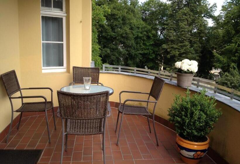 צימר Pension Villa Gisela