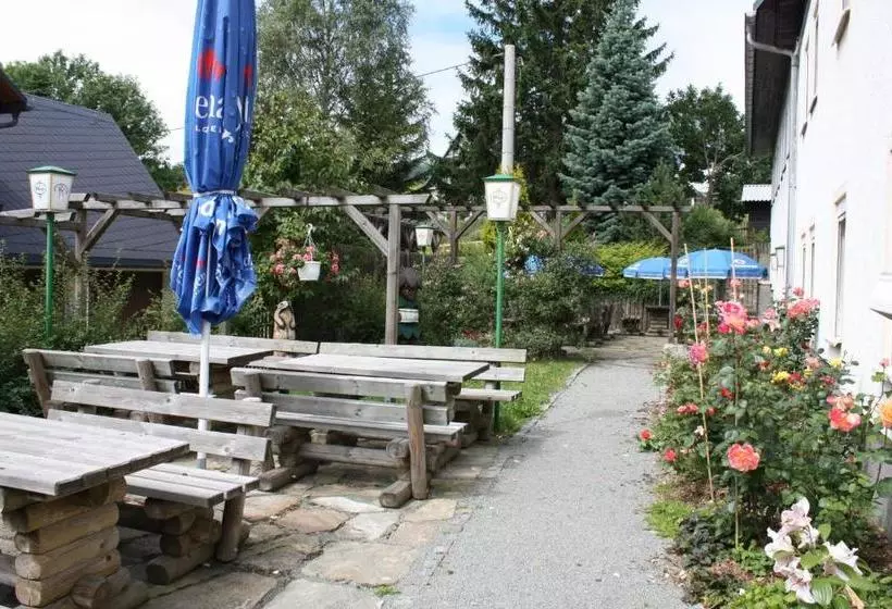 تختخواب و صبحانه Wellness Hotel Pension & Gaststätte Riedel