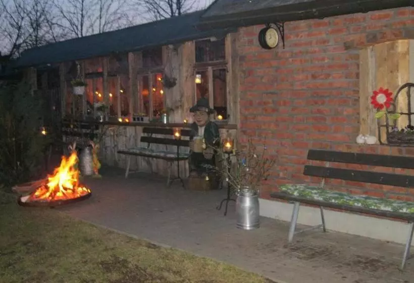 تختخواب و صبحانه Wellness Hotel Pension & Gaststätte Riedel