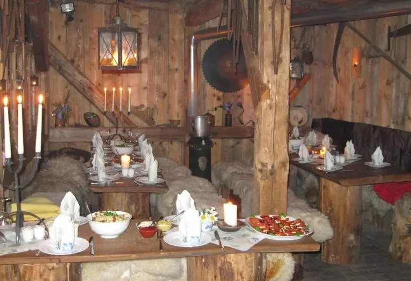 تختخواب و صبحانه Wellness Hotel Pension & Gaststätte Riedel