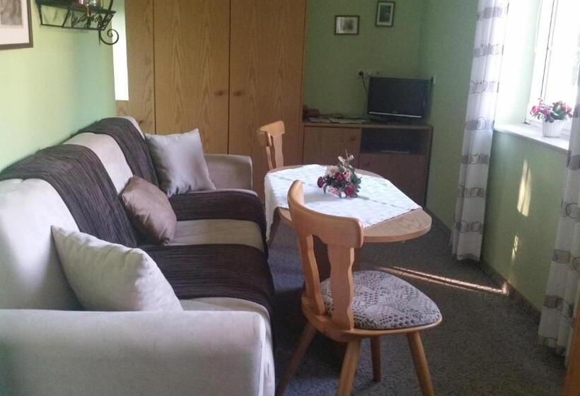 住宿加早餐  Wellness Hotel Pension & Gaststätte Riedel