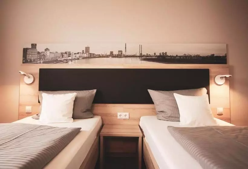 هتل Am Vogelsanger Weg