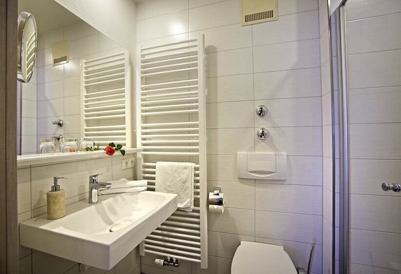 ホテル Bavaria Partnerbetrieb Von Oberstaufen Plus