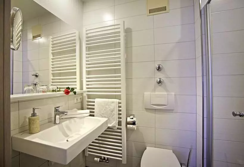 فندق Bavaria Partnerbetrieb Von Oberstaufen Plus