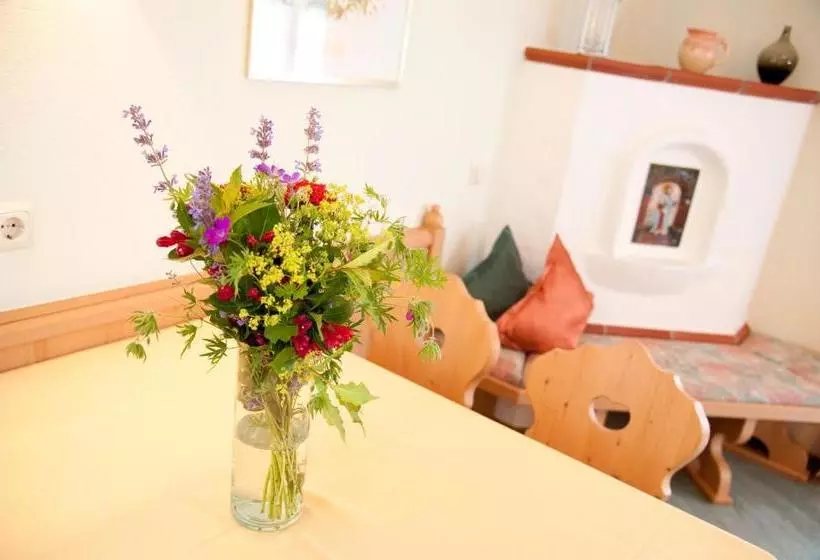 Hotelli Ferienwohnungen Moosbach I