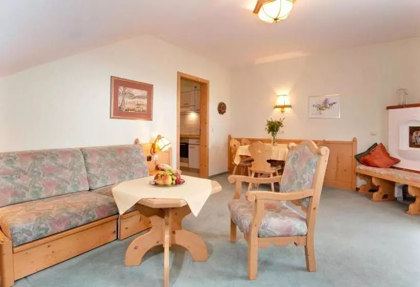 Hotelli Ferienwohnungen Moosbach I