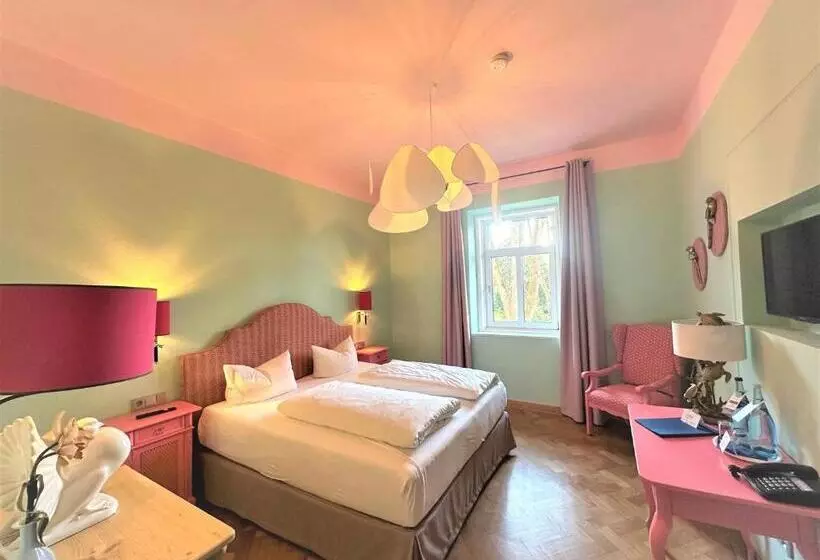 Отель Kolbergarten