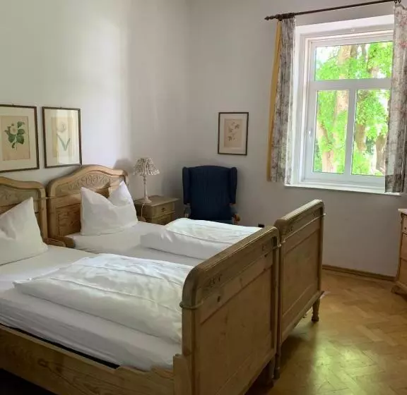 Отель Kolbergarten