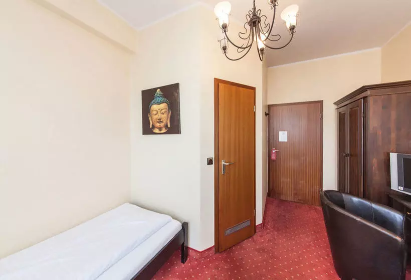 Отель Neues An Der Oper