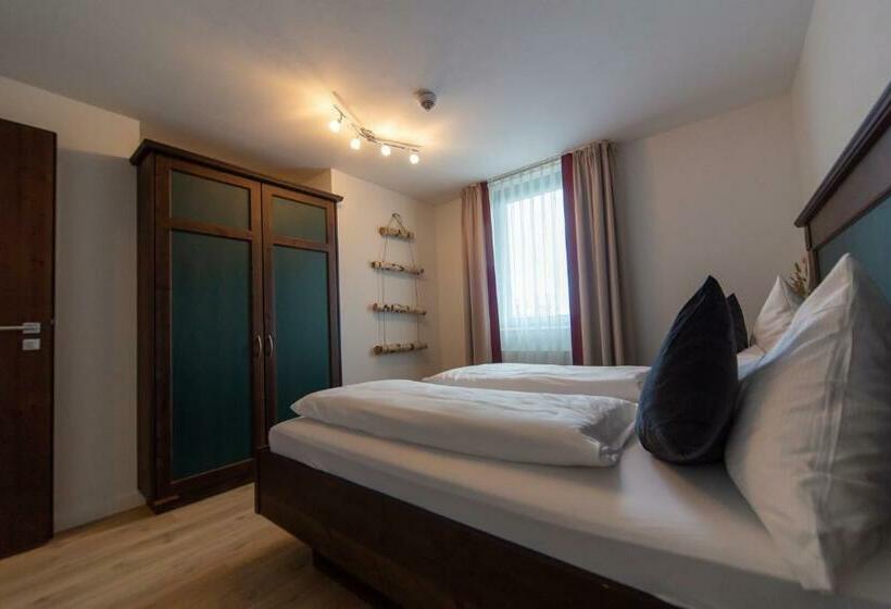 호텔 Restaurant Auerhahn