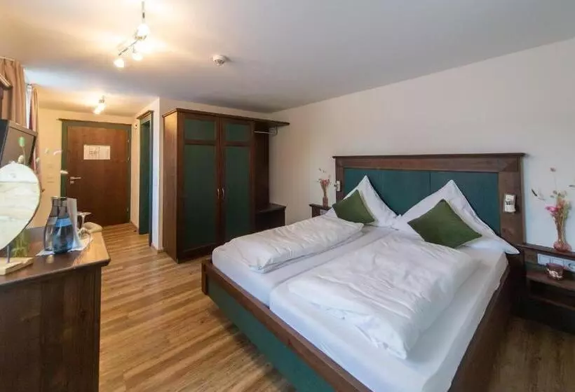 Hotel Restaurant Auerhahn