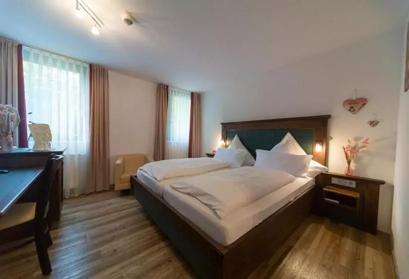 Hotel Restaurant Auerhahn