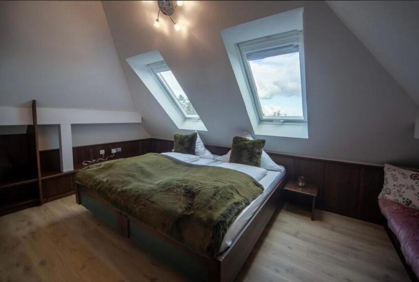 호텔 Restaurant Auerhahn