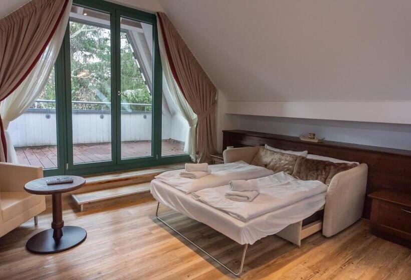 호텔 Restaurant Auerhahn