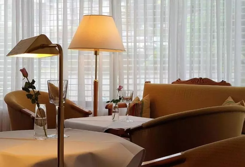 בית מלון כפרי Rheinland