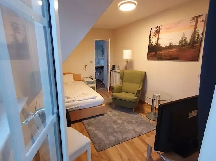 Отель Waldrausch