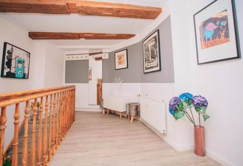 هتل Zur Goldenen Sonne