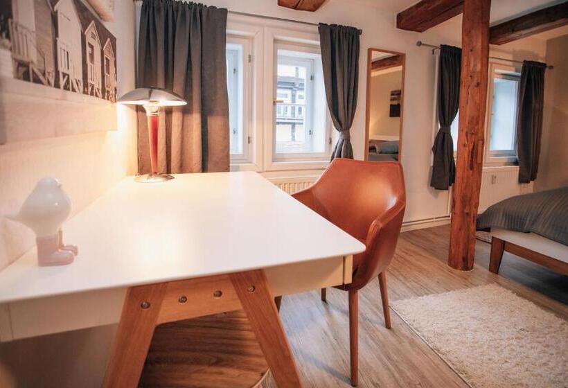 호텔 Zur Goldenen Sonne