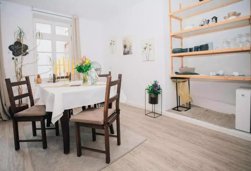 هتل Zur Goldenen Sonne