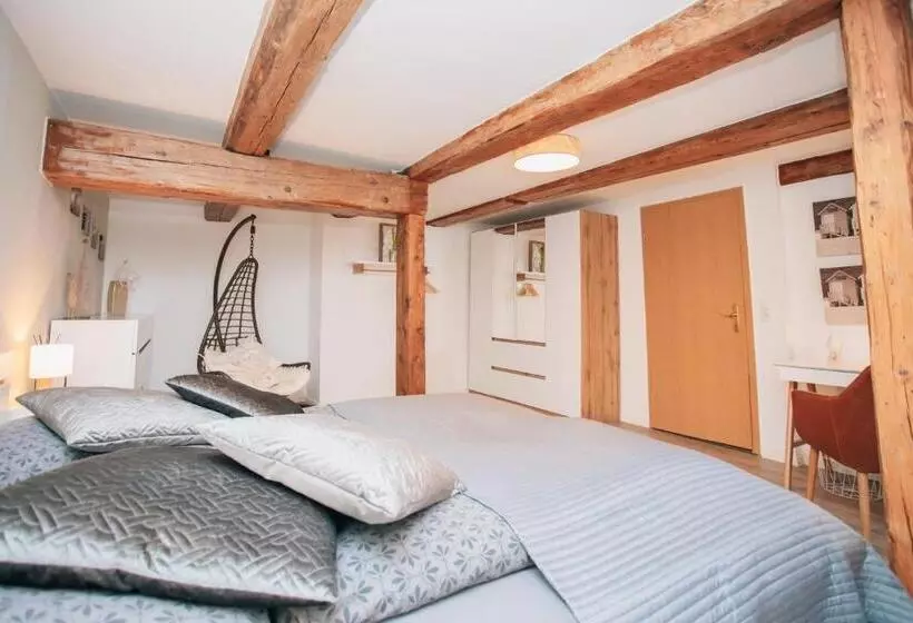 هتل Zur Goldenen Sonne