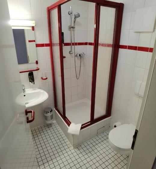 호텔 Zur Goldenen Sonne