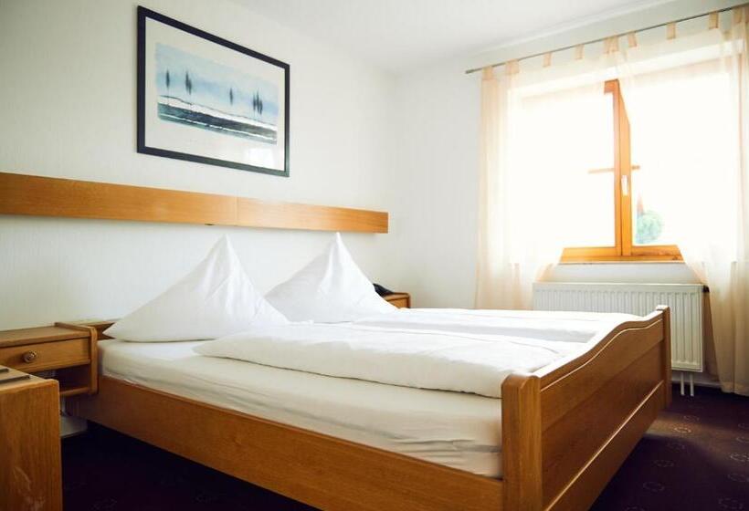 Alte Linde Landhotel & Restaurant