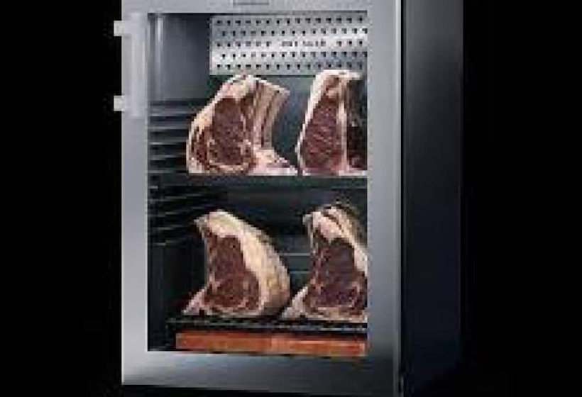 住所  As Hotel Vital