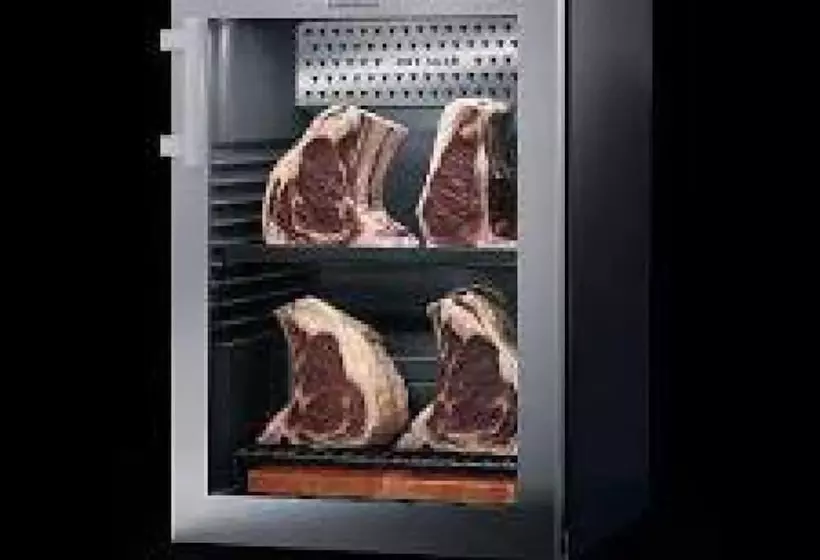 住所  As Hotel Vital