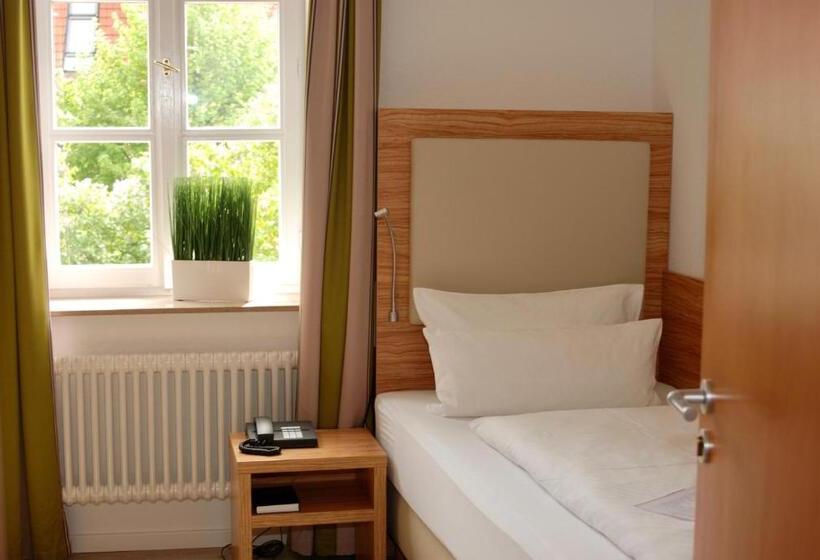 ホテル Alt Warburg